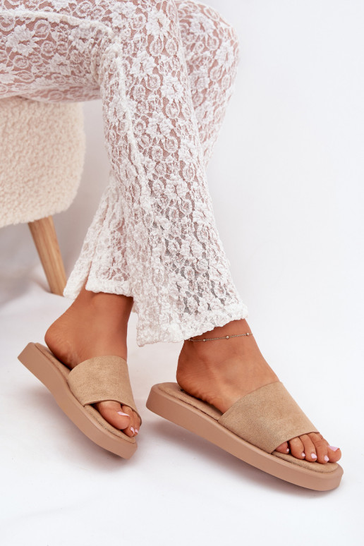 zapatillas de mujer con una plataforma Z de gamuza ecológicau beige Jorina