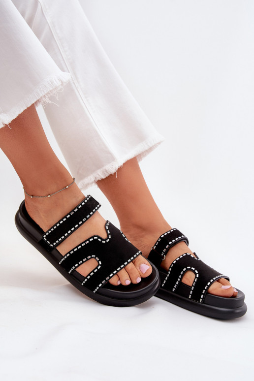 zapatillas de mujer Con decoración con una plataforma de color negro Delyna