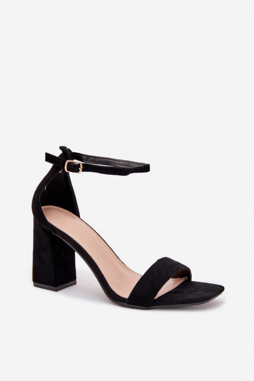 Sandalias de tacón alto para mujer. Z de gamuza ecológicau de color negro Elirae
