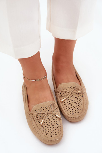 Mocasines de mujer con elementos de encaje y cordones en color caqui Mirisa