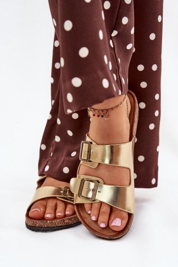 Femenino Zapatillas con una plataforma con hebillas color dorado Vesina 2