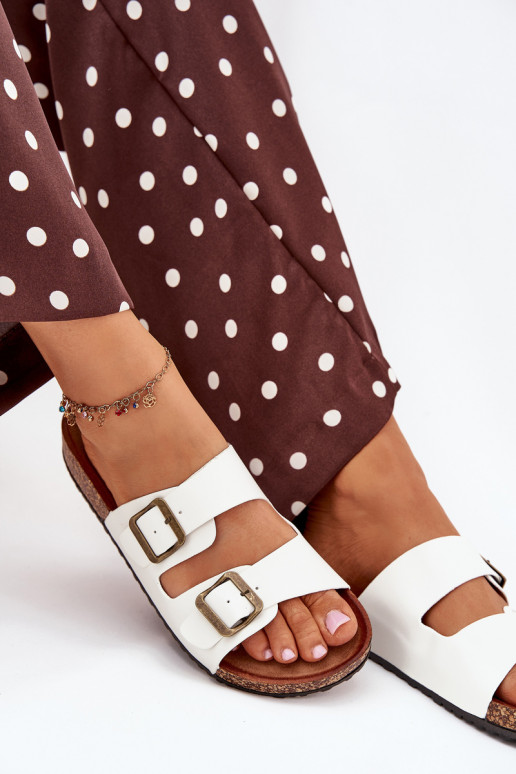 Femenino Zapatillas con una plataforma con hebillas el color blanco Vesina