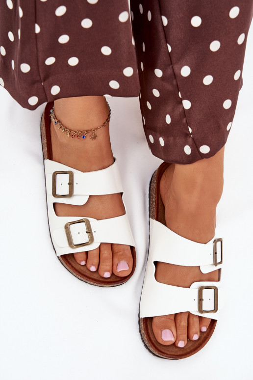 Femenino Zapatillas con una plataforma con hebillas el color blanco Vesina