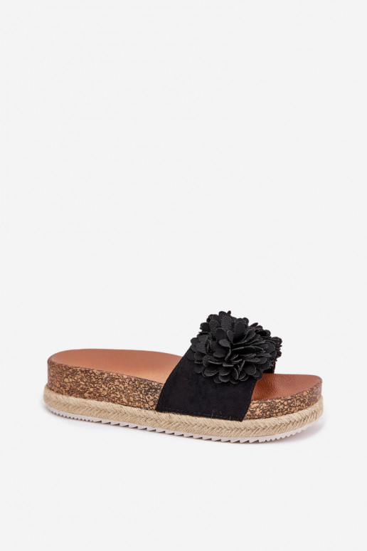 zapatillas de mujer con una plataforma Con decoracionesi con motivos floraleskami de color negro Tessara