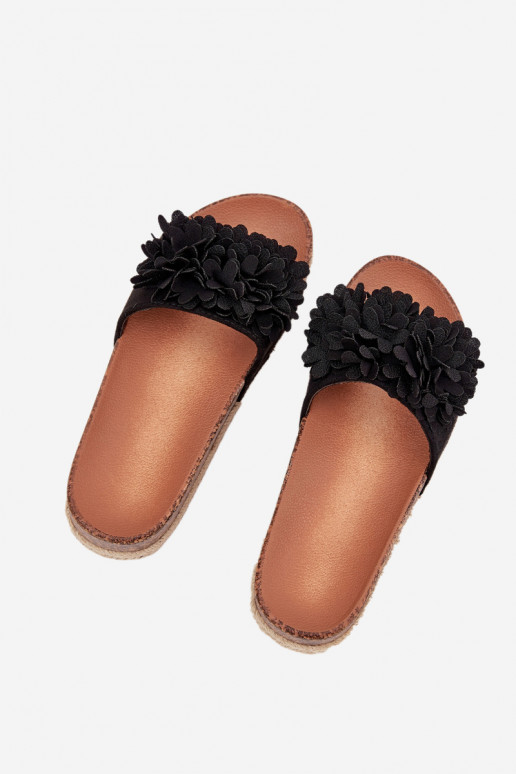 zapatillas de mujer con una plataforma Con decoracionesi con motivos floraleskami de color negro Tessara