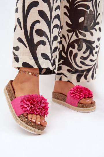 Chanclas de mujer color rosa con plataforma y motivos florales Tessara 2