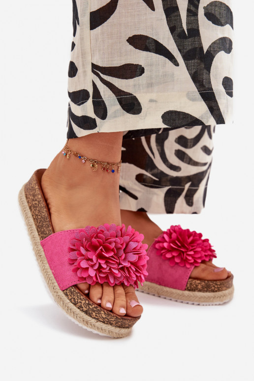 zapatillas de mujer con una plataforma Con decoracionesi con motivos floraleskami color rosa Tessara