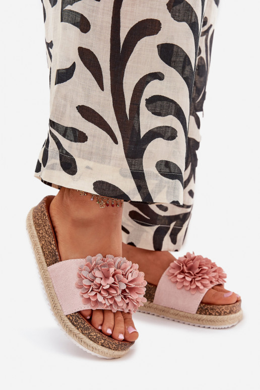 zapatillas de mujer con una plataforma Con decoracionesi con motivos floraleskami color rosa Tessara