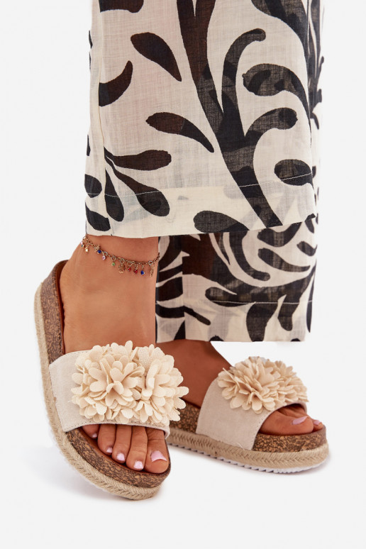 zapatillas de mujer con una plataforma Con decoracionesi con motivos floraleskami beige Tessara zapatillas de mujer con una plataforma Con decoracionesi con motivos floraleskami beige Tessara