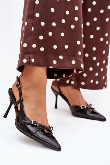 Ravira zapatos negros lacados con talón abierto y correas