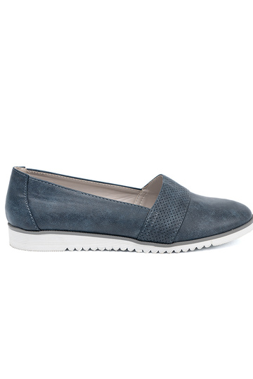 azul oscuro mocasines sobre una suela blanca 2