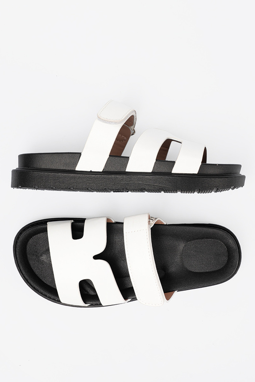 KomfortoAe el color blanco Zapatillas con una plataforma KomfortoAe el color blanco Zapatillas con una plataforma