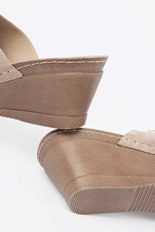 beige mujer Zapatillas con una plataforma beige mujer Zapatillas con una plataforma