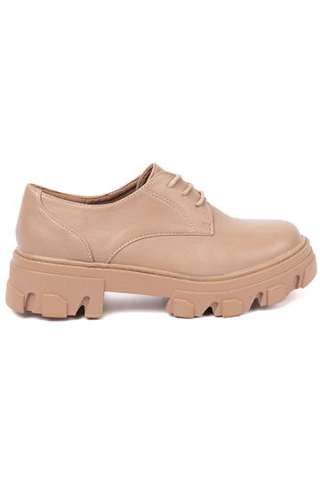 beige atado medio zapatos con una plataforma 2
