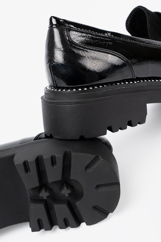 con efecto barniz mocasines con remaches