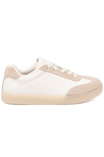 Zapatos casuales de mujer el color blanco-beige