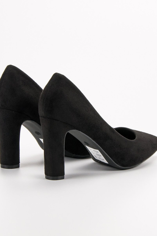 modelo clásico ante zapatos