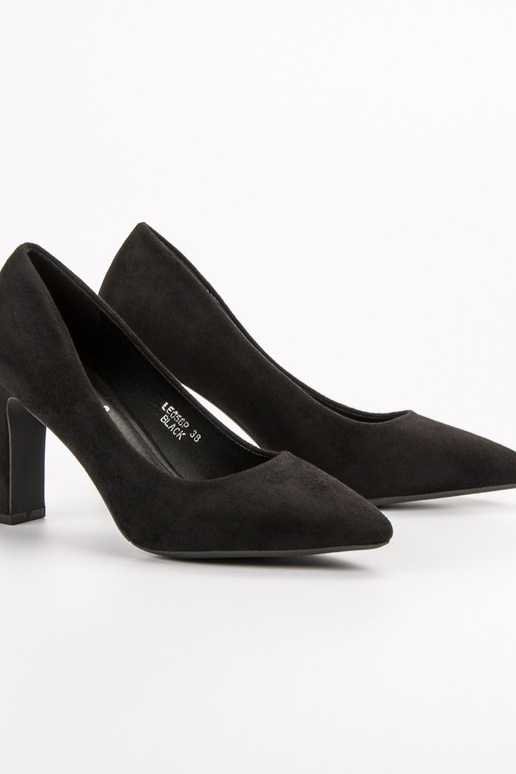 modelo clásico ante zapatos