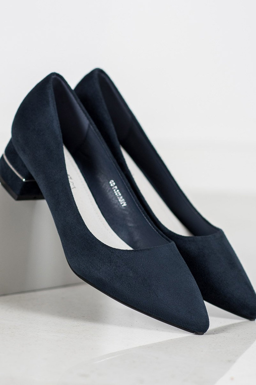 Zapatos con cinta decorativa color azul