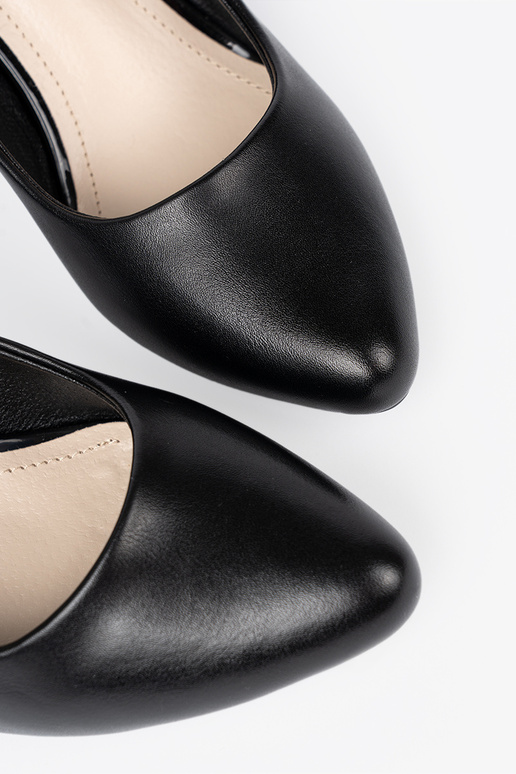 Elegante tacones altos en tacones altos A kolorze de color negrom Sergio Leone