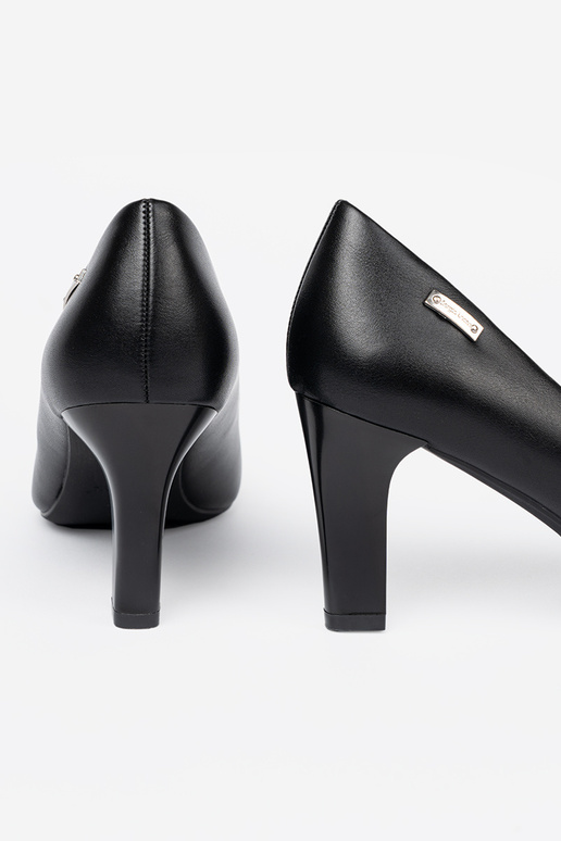 Elegante tacones altos en tacones altos A kolorze de color negrom Sergio Leone