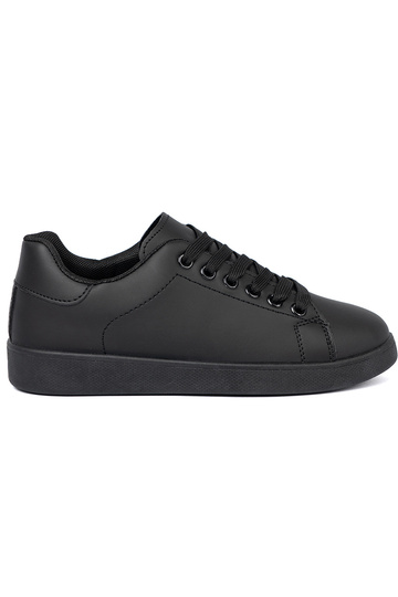 de color negro Zapatillas modelo zapatos. z matoAym Aykończeniem i cordonesm 2