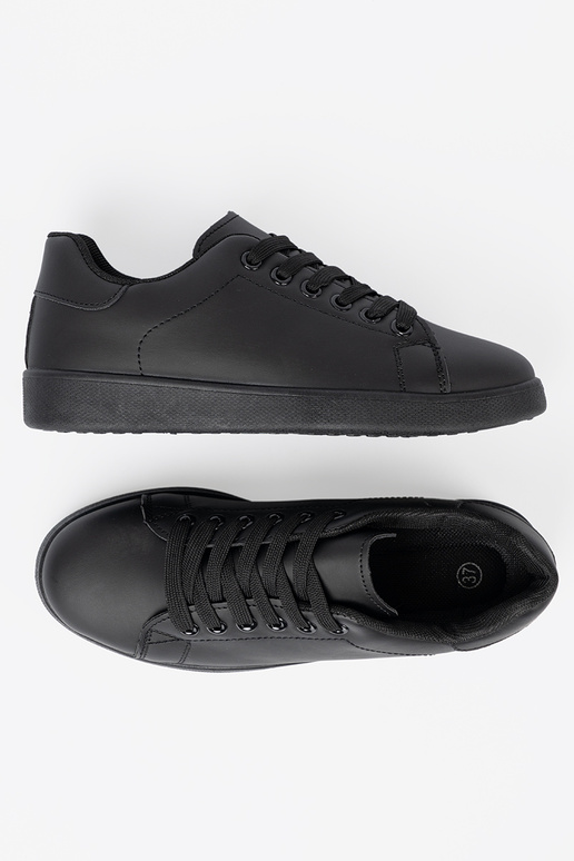 de color negro Zapatillas modelo zapatos. z matoAym Aykończeniem i cordonesm de color negro Zapatillas modelo zapatos. z matoAym Aykończeniem i cordonesm
