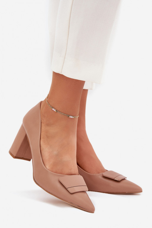 Zapatos con tacones con adornos beige Celira Zapatos con tacones con adornos beige Celira