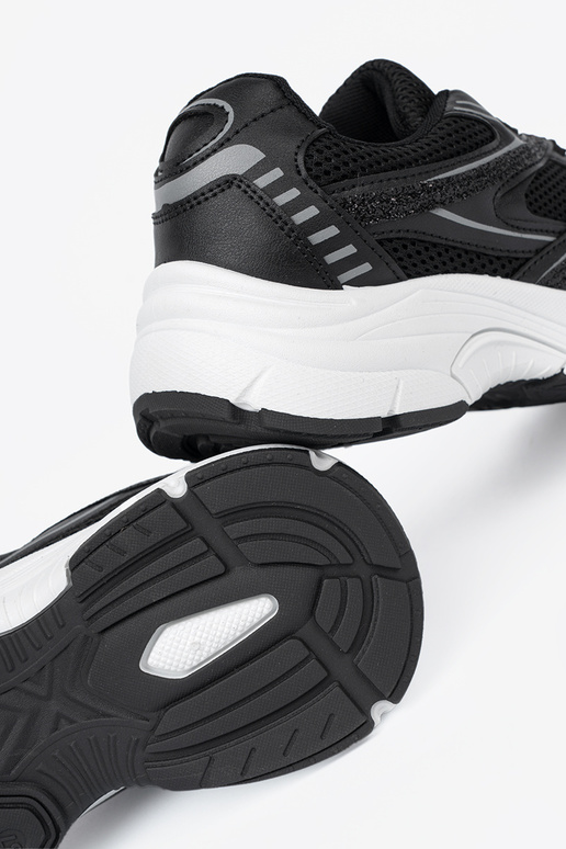 de color negro Zapatillas modelo zapatos. con malla i białą podeszAą