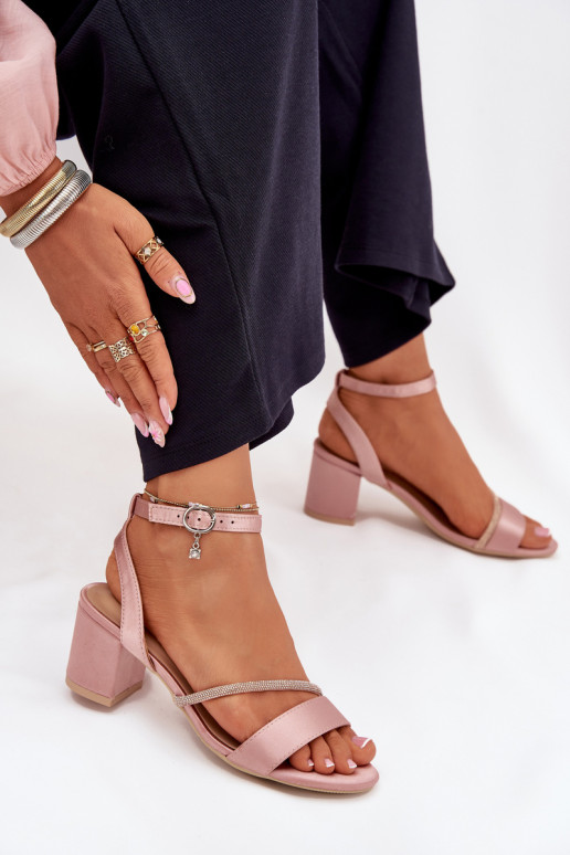 Zapatos de mujer color rosa de tacón con detalles brillantes, Vinceza 20268