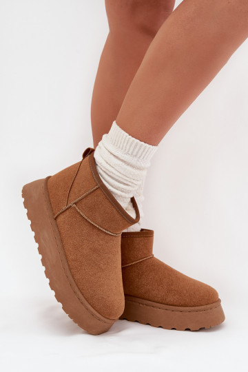 Botas de nieve Femenino con una plataforma calentamiento con pelo dentro color marrón Vesirae