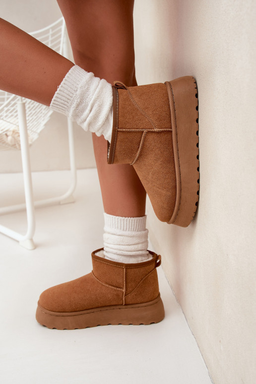 Botas de nieve Femenino con una plataforma calentamiento con pelo dentro color marrón Vesirae