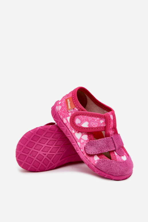 Zapatillas Milami Infantil con sujetadores adhesivos con corazones color rosa Reathiana