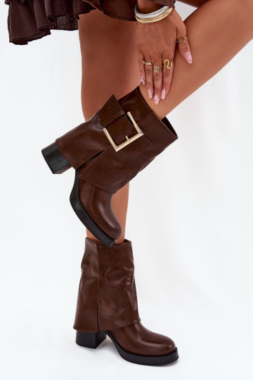 Botas de mujer calentamiento con tacones con hebillas doradas color marrón Milira