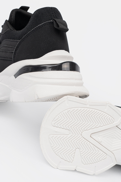 de color negro Deportes Zapatillas modelo zapatos. na grubej el color blancoj podeszAie