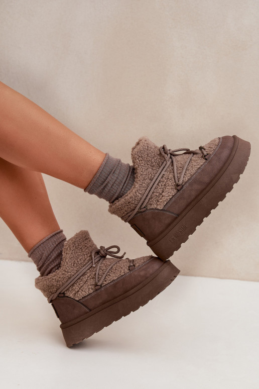 Botas de nieve Femenino con una plataforma con un abrigo de piel Typu Baranek Big Star SS274112 color marrón Botas de nieve Femenino con una plataforma con un abrigo de piel Typu Baranek Big Star SS274112 color marrón