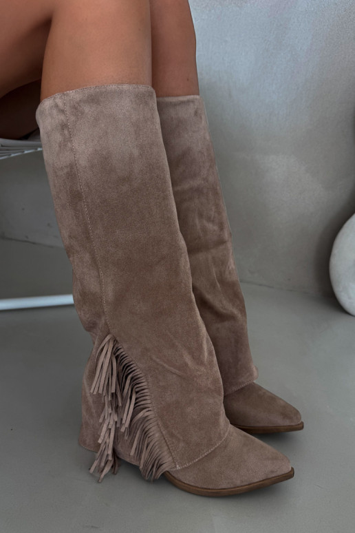 Un modelo convincente botas estilo vaquero Femenino con tacones con flecos beige Zalia