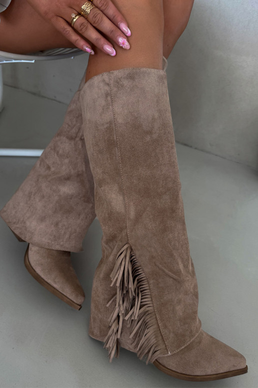 Un modelo convincente botas estilo vaquero Femenino con tacones con flecos beige Zalia
