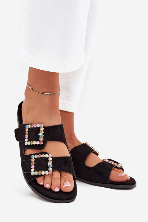 Zapatillas con hebillas con tacones anchos de color negro Tovira