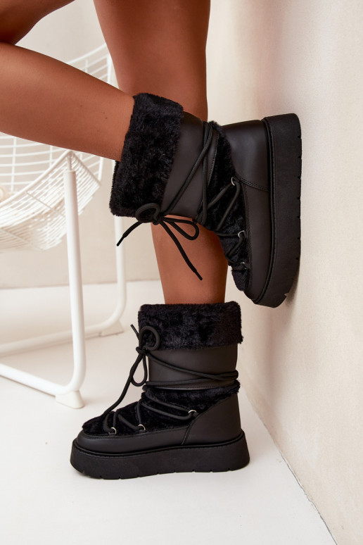 Botas de nieve Femenino con un abrigo de piel I ENiązaniem con una plataforma de color negro Tiene querinna