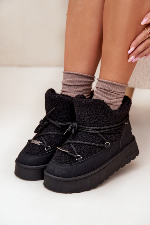 Botas de nieve Femenino con una plataforma con un abrigo de piel Typu Baranek Big Star SS274109 de color negro