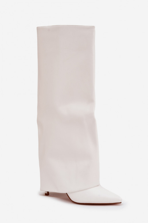 calentamiento botas con tacones finosENyAiniętą CholeAką el color blanco Tamonia