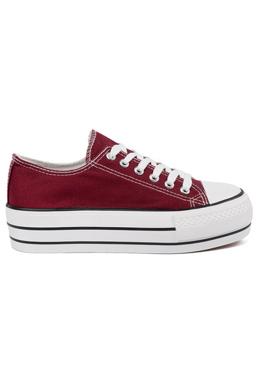 Femenino color burdeos zapatos con una plataforma 2