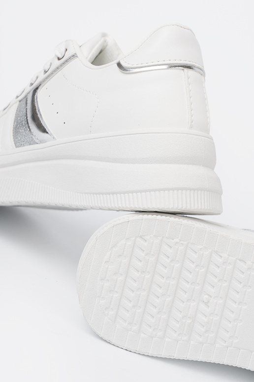 el color blanco Zapatillas modelo zapatos. z metálicom platam akcentem