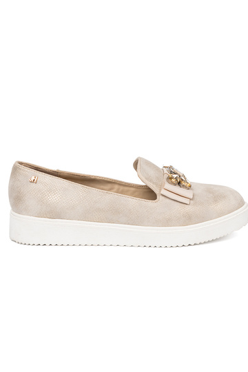 color dorado mocasines z biżuteryjnym detalem na przodzie 2