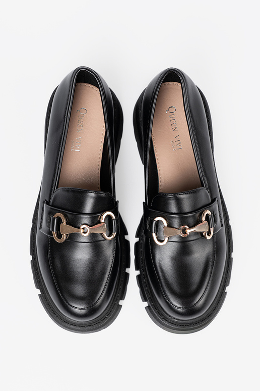 modelo clásico de color negro mocasines z metaloAą klamrą