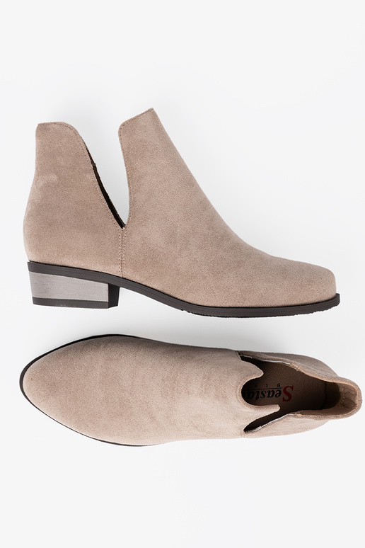 beige zapatos z Aycięciami