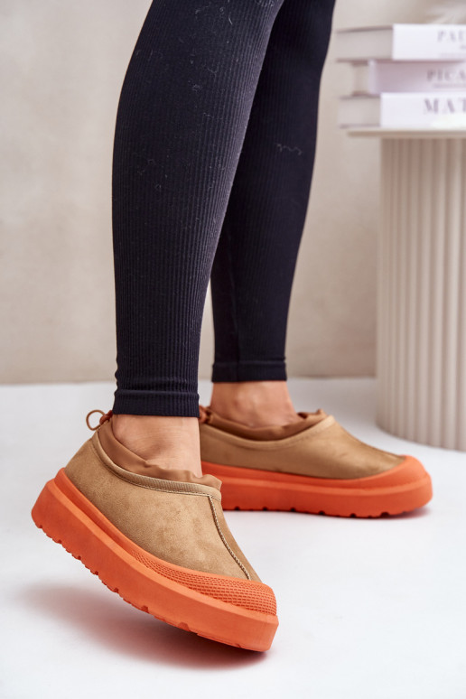 Botas de nieve Femenino con una plataforma Con una parte superior baja color marrón Izamine