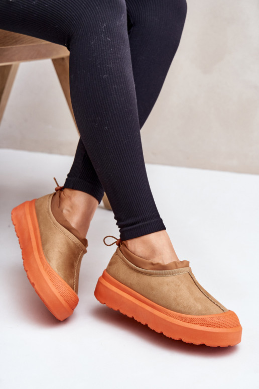 Botas de nieve Femenino con una plataforma Con una parte superior baja color marrón Izamine