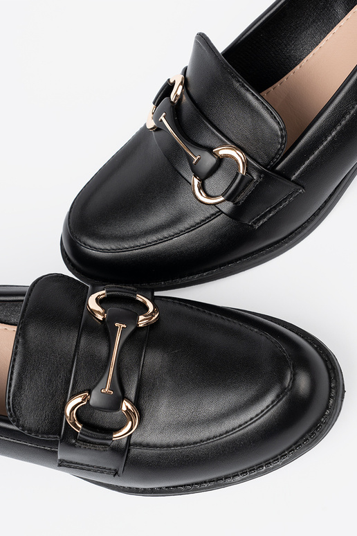 de color negro zapatos de mujer z elegancką sprzączką